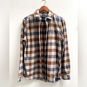 GAP Men's Plaid Button Down Flannel Shirt - Grunge / Preppy